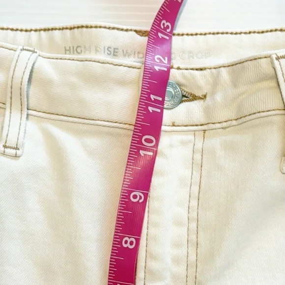 High Rise Wide Leg Cropped Cream Jeans  - Chico's (10/1.5 - Picture 11 of 15